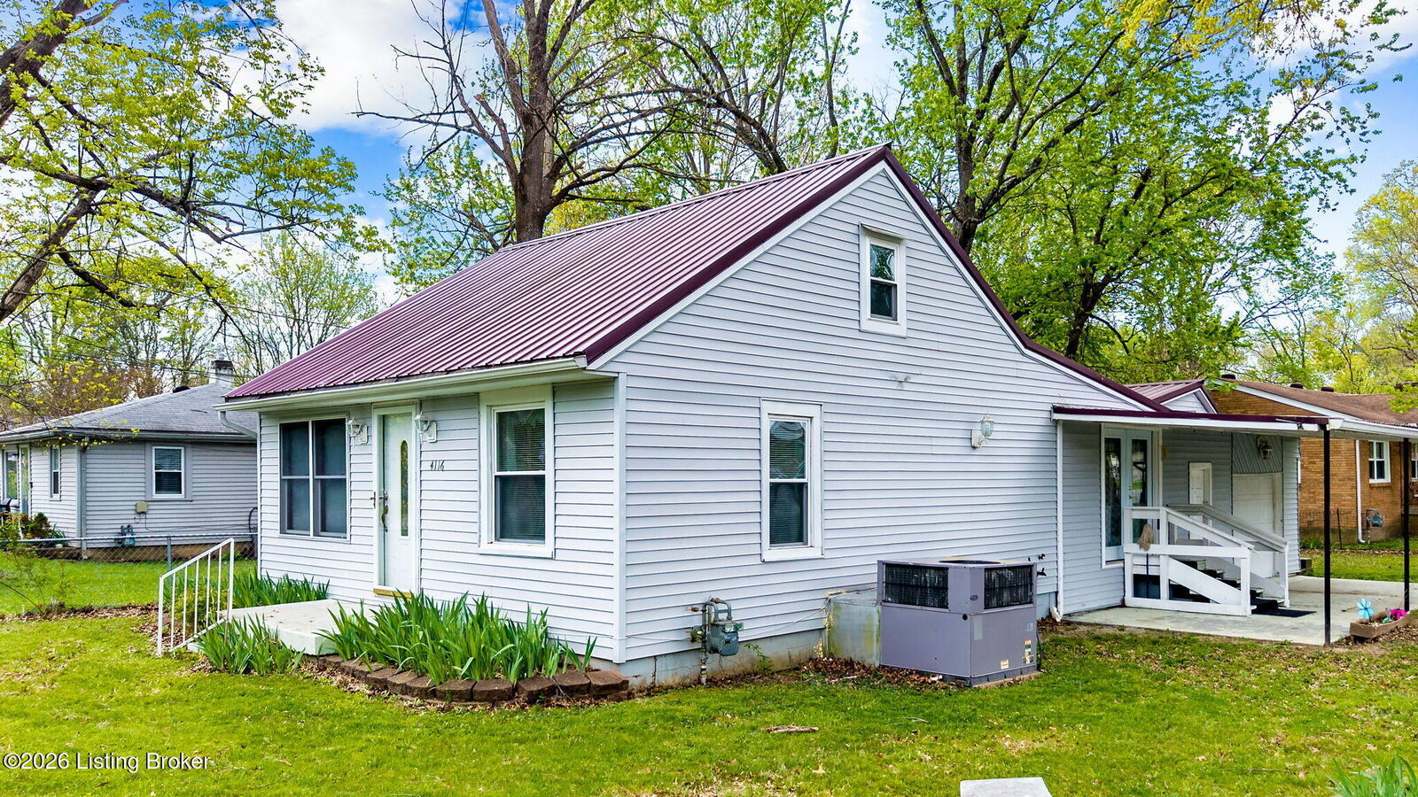 Property Photo:  4116 Lees Ln  KY 40216 