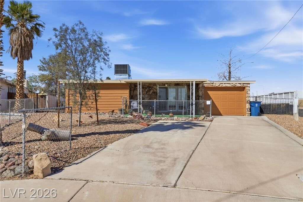 Property Photo:  5118 East Harmon Avenue  NV 89122 