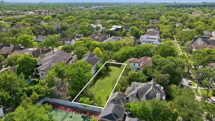 Property Photo:  6611 Belmont Street  TX 77005 
