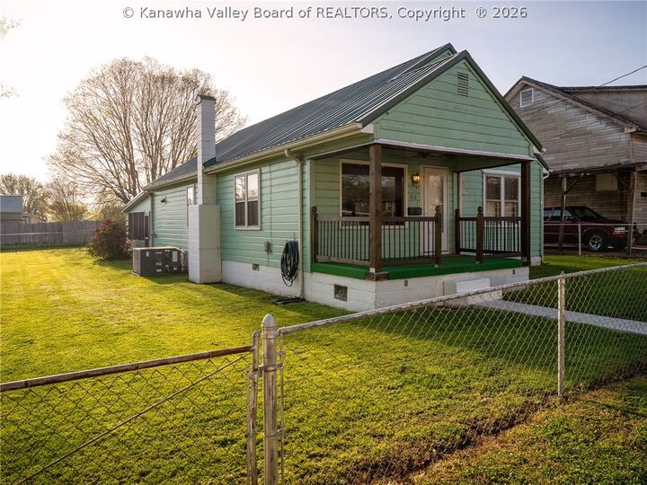 Property Photo:  416 Park Street  WV 25177 