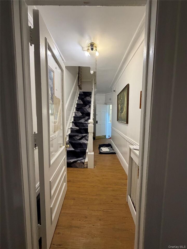 Property Photo: 1718 Edison Avenue NY 10461