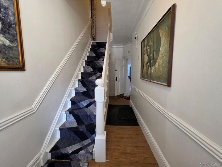 Property Photo:  1718 Edison Avenue  NY 10461 