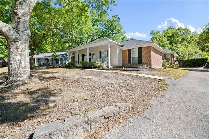 Property Photo:  3005 Alexandria Court  AL 36693 