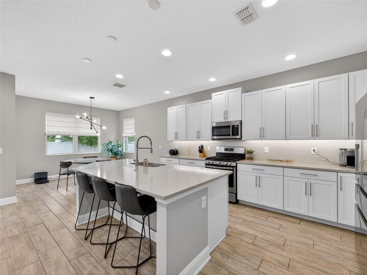 Property Photo: 11209 Lemon Lake Boulevard FL 32836