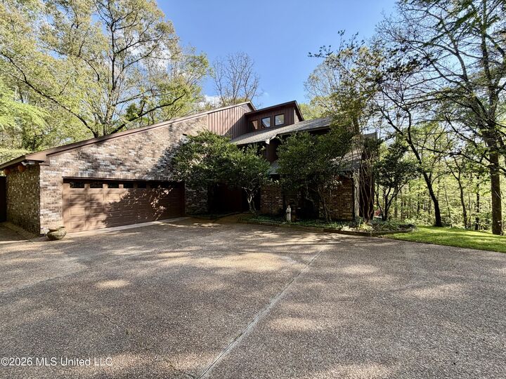 Property Photo:  197 Skyline Drive  MS 39056 