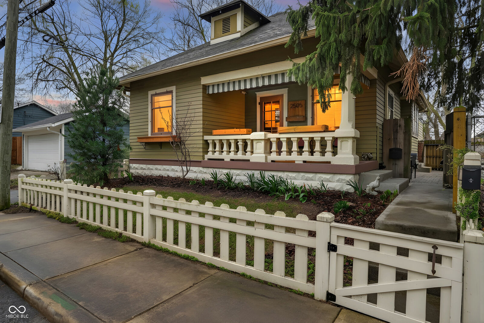 Property Photo:  2505 E Saint Clair Street  IN 46201 