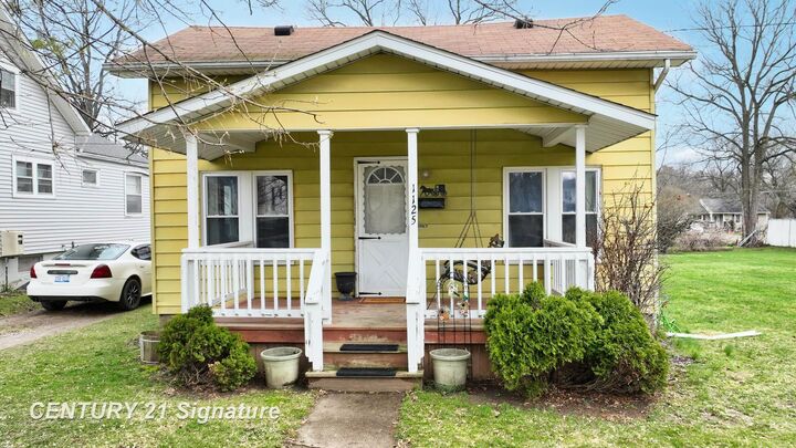 Property Photo:  1125 Howard Street  MI 48458 