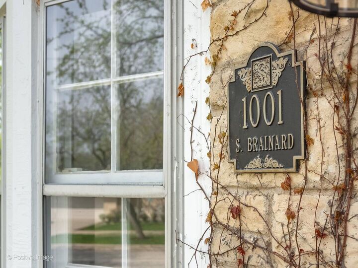 Property Photo:  1001 S Brainard Avenue  IL 60525 