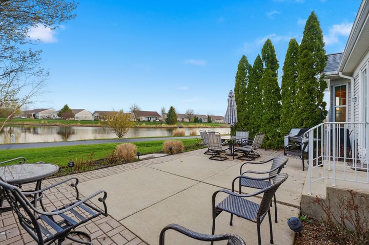 Property Photo: 506 Honors Court IL 60404