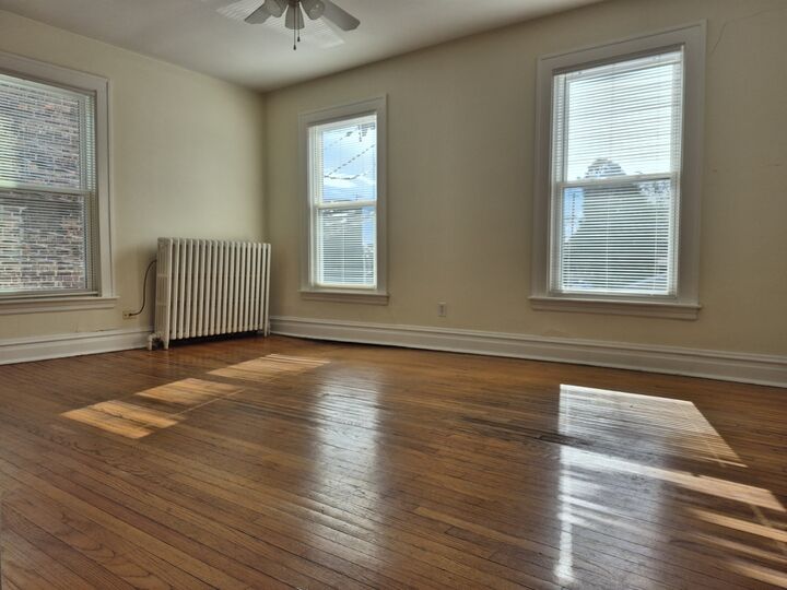 Property Photo:  3208 Grove Avenue 2  IL 60402 