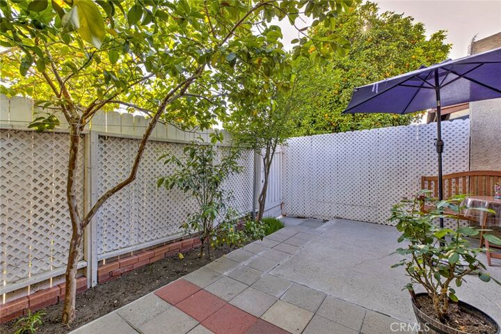 Property Photo: 7631 Vineland 2 CA 91352