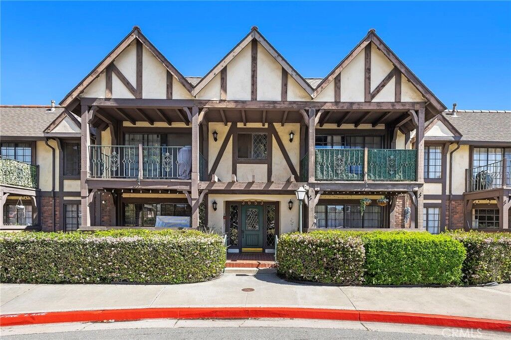 Property Photo: 3653 S Bear Street B CA 92704