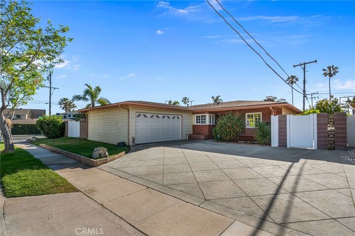 Property Photo:  601 Southshore  CA 90740 