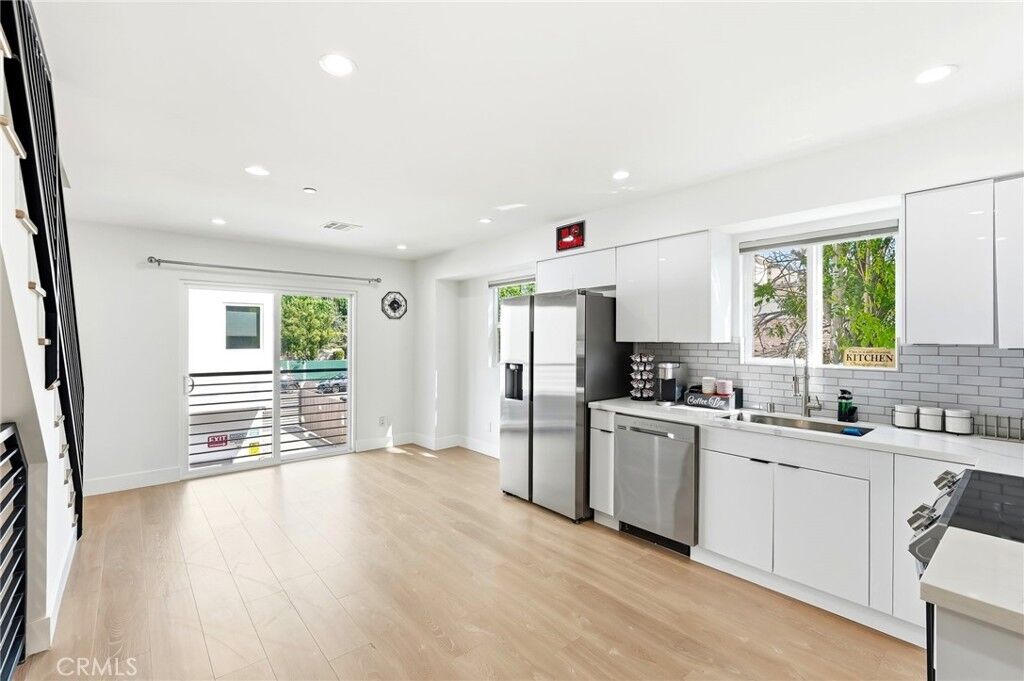 Property Photo:  4455 Colfax Avenue  CA 91602 