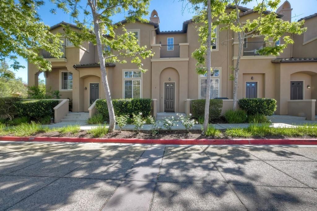 Property Photo: 14650 Via Fiesta 2 CA 92127