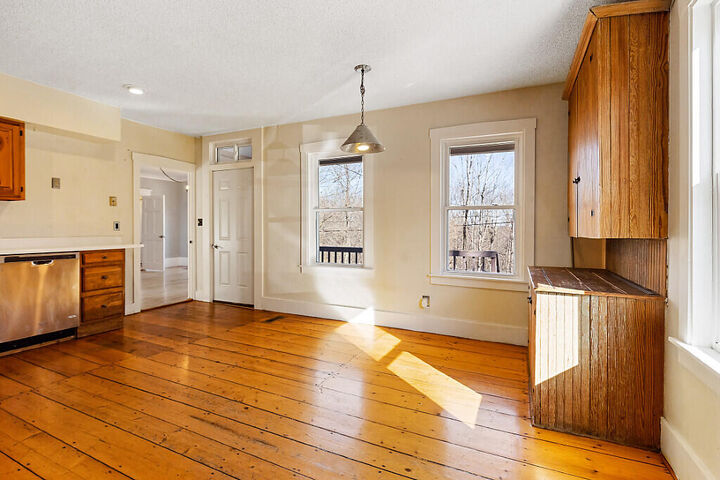 Property Photo:  247 Winthrop Center Road  ME 04364 