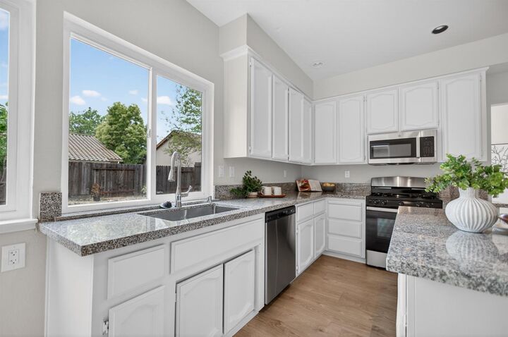 Property Photo:  8174 Finmere Way  CA 95829 