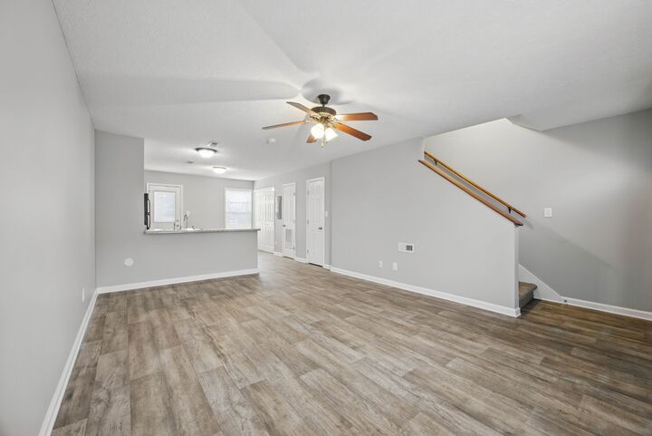 Property Photo:  820 Professional Park Dr 3-A  TN 37040 