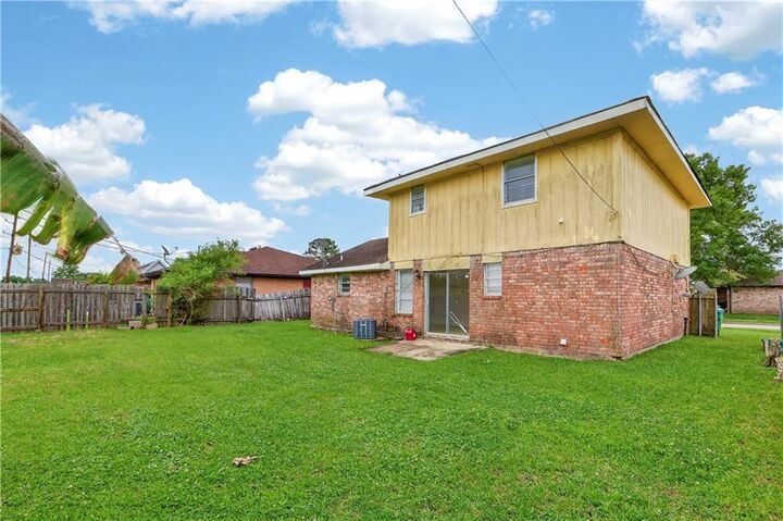 Property Photo:  5441 Tusa Drive  LA 70072 