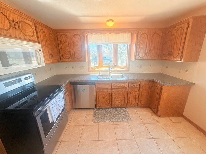 Property Photo: 265 Oakwood Drive MN 55126