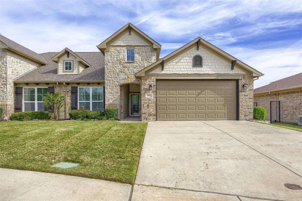 Property Photo:  205 Terra Verde Lane  TX 75069 