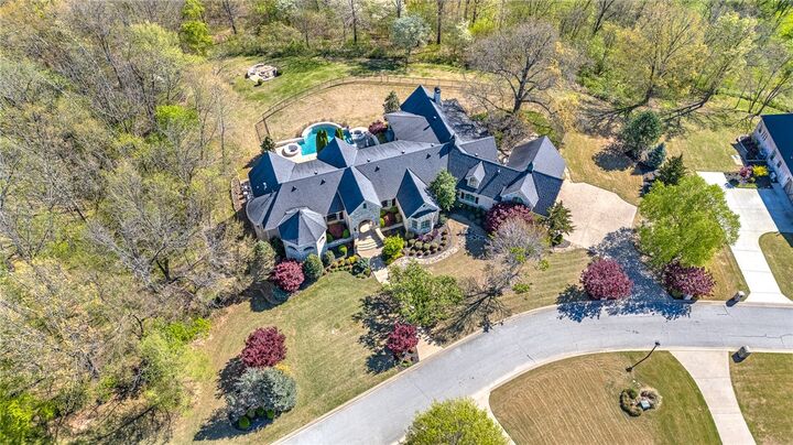 Property Photo: 900 Beau Chalet Drive AR 72713