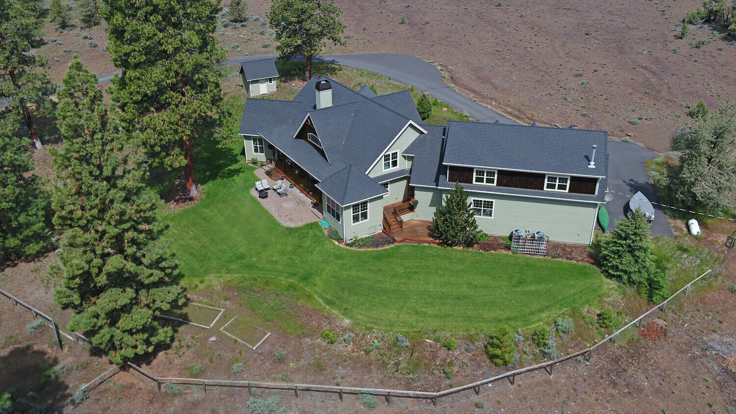 Property Photo:  16400 Riata Drive  OR 97759 