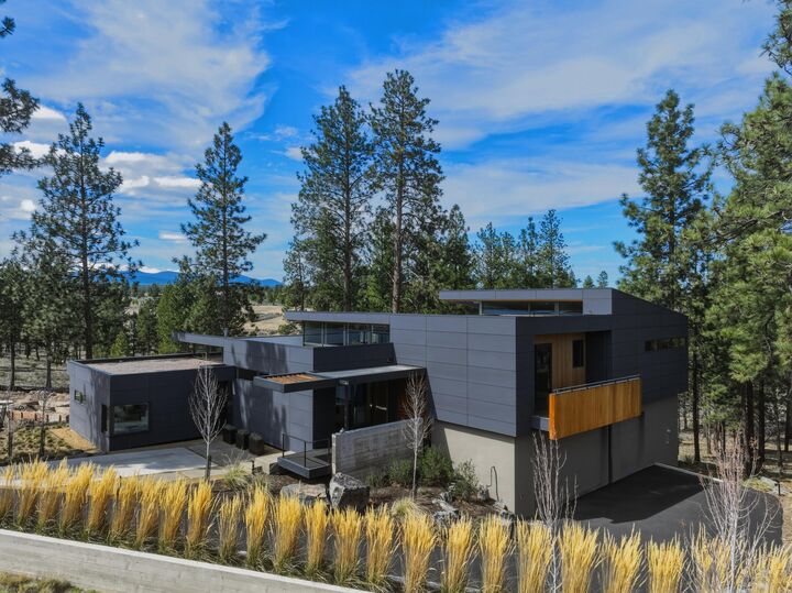 Property Photo:  61865 Hosmer Lake Drive  OR 97702 