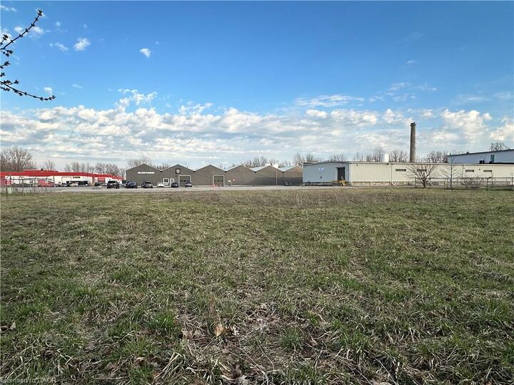 Property Photo:  205 Cross Street E  ON N1A 0B4 