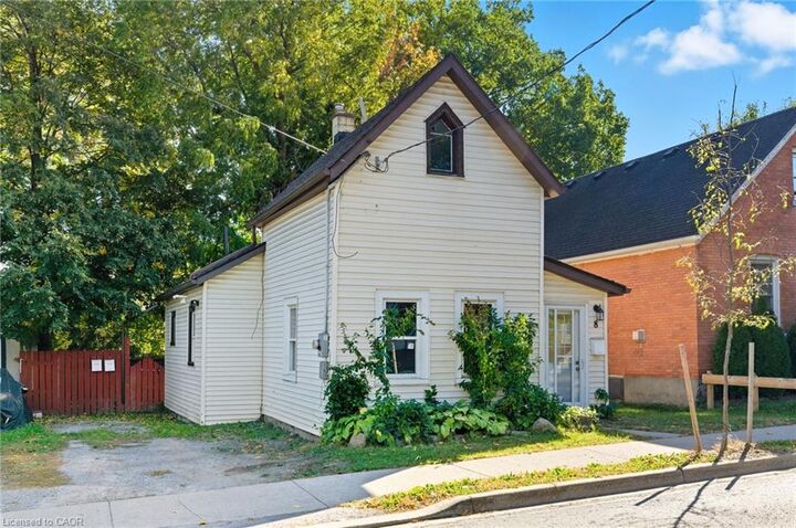 8 Tasker Street — photo 1