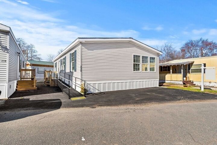 Property Photo: 200 North St 23-B MA 01923