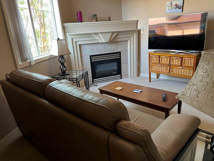 Property Photo: 1095 Timberline Drive E 105 AB T9K 1Y7