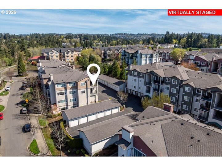 Property Photo:  600 NW Lost Springs Ter 301  OR 97229 