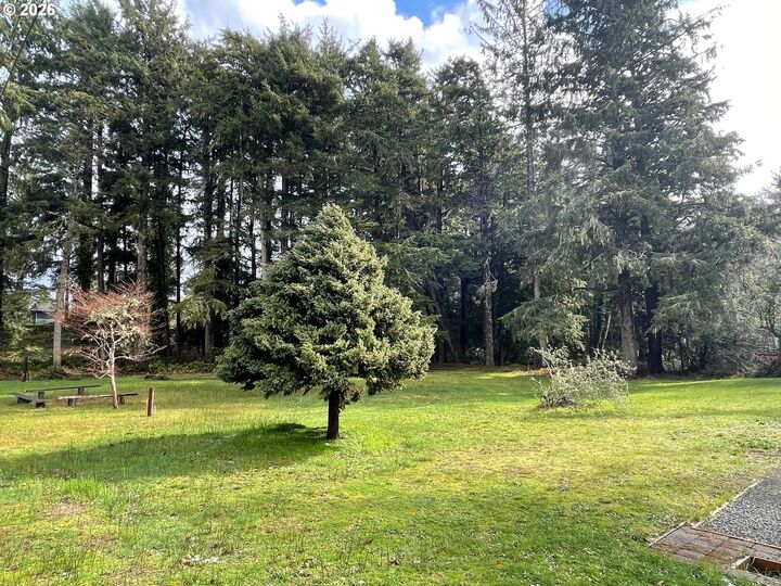 Property Photo:  East Of 723 5th St  OR 97138 