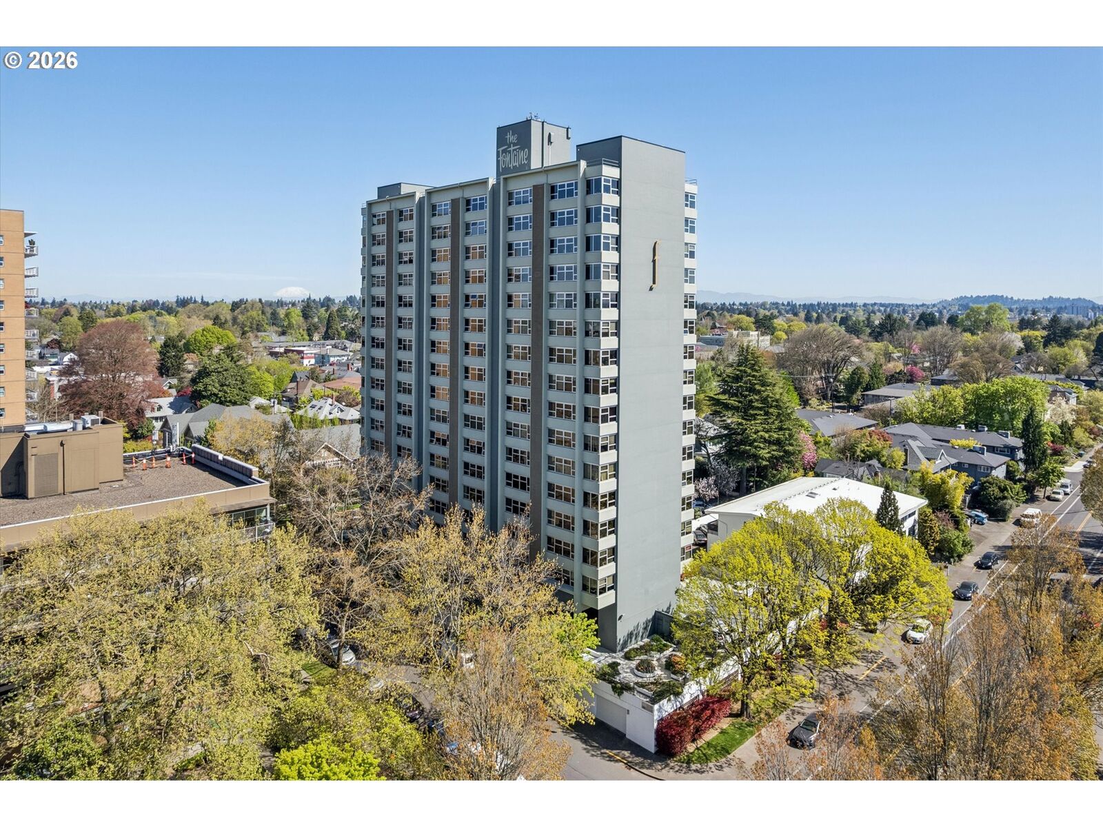 Property Photo:  1220 NE 17th Ave 3D  OR 97232 