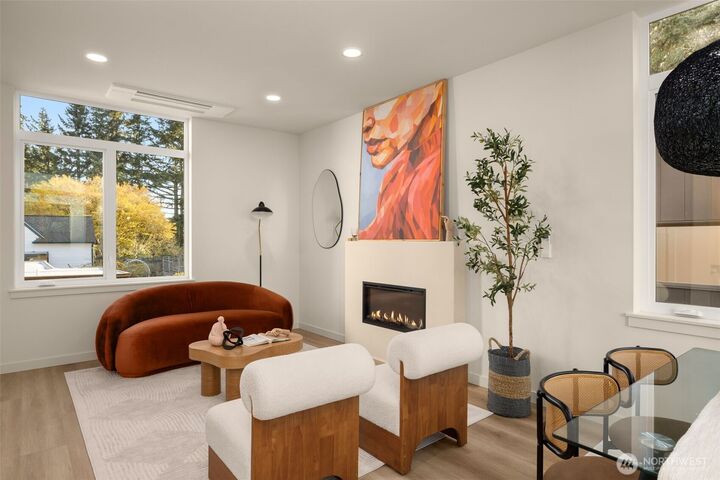 Property Photo:  14033  Densmore Avenue N  WA 98133 