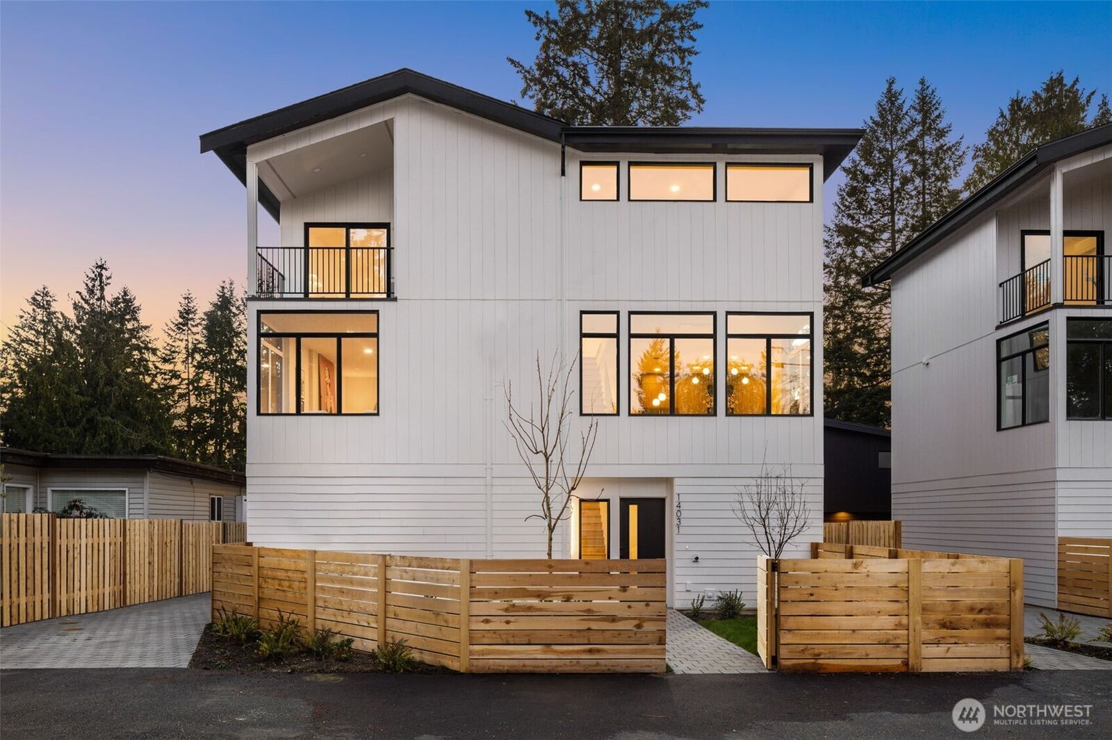 Property Photo: 14031 Densmore Avenue N WA 98133