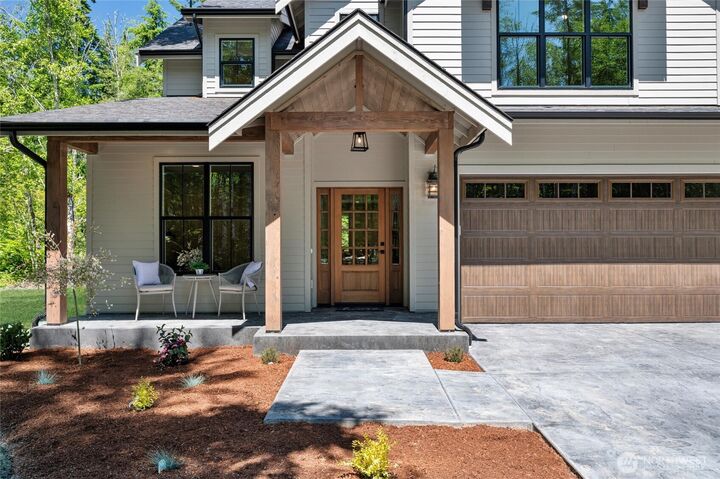 Property Photo: 19433 Kamden Court WA 98284