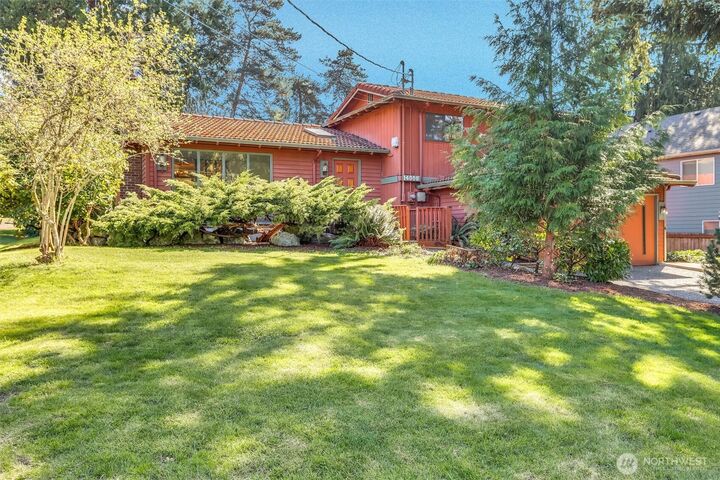 Property Photo: 14005 20th Place W WA 98087