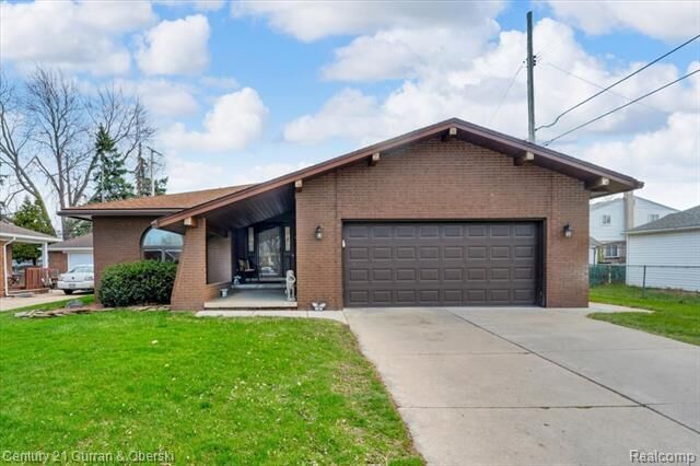 Property Photo: 13741 Chestnut Street MI 48195