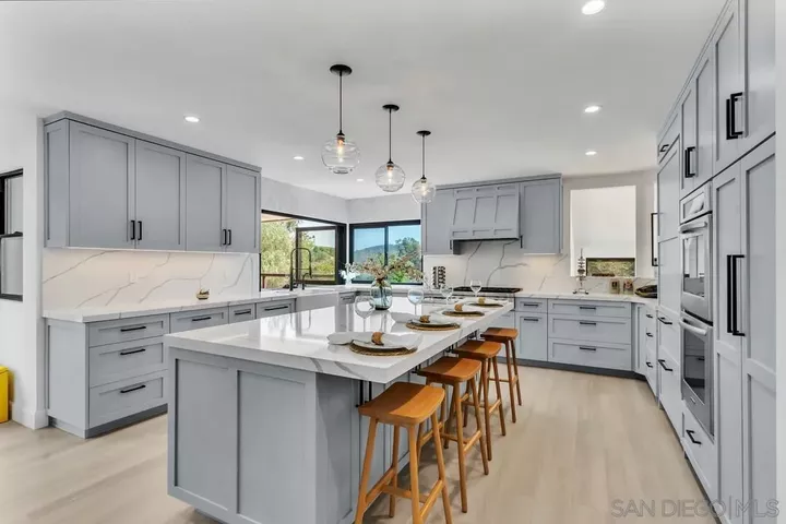 Property Photo:  3453 Via Loma Vista  CA 92029 