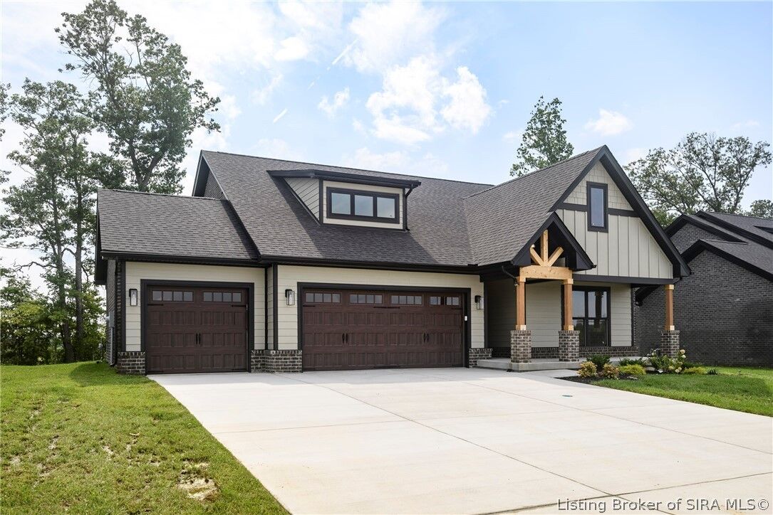 Property Photo: 7618 Melrose Lane 534 IN 47111