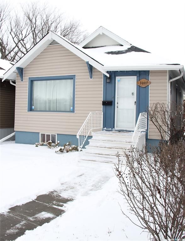 Property Photo:  3007 Dewdney Avenue  SK S4T 0Y3 