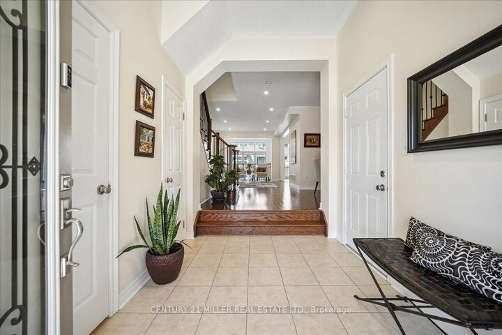 Property Photo:  2019 Trawden Way 22  ON L6M 0M3 