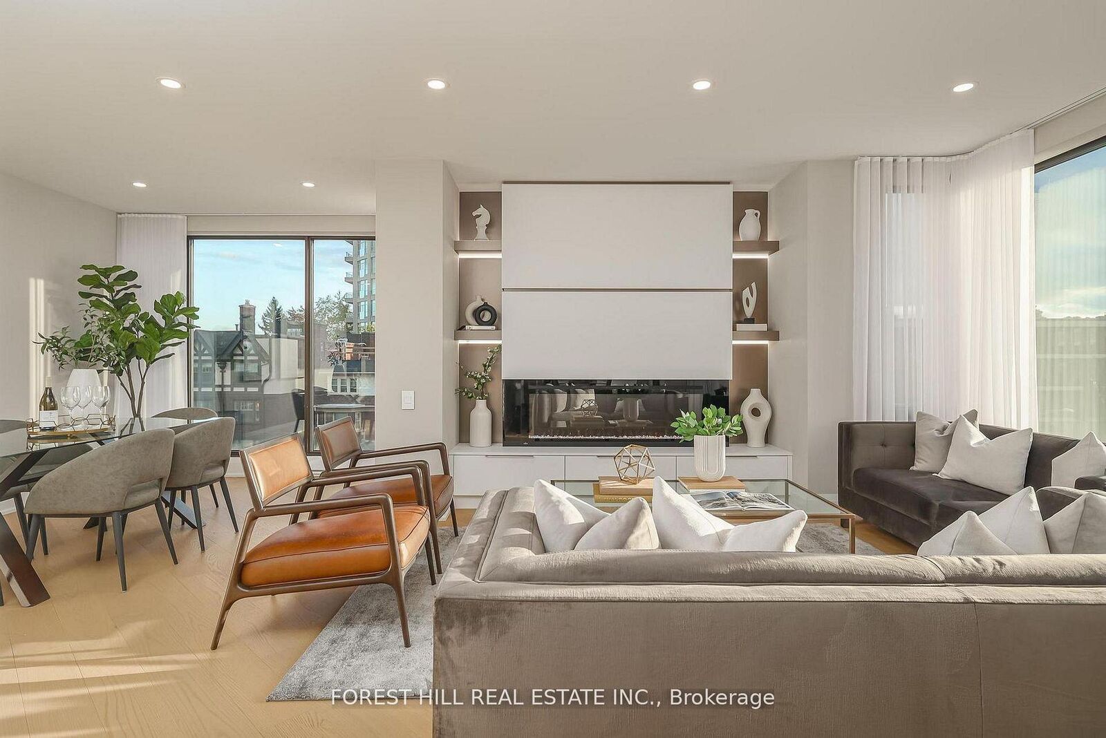 Property Photo: 342 Spadina Road 301 ON M5P 2V4