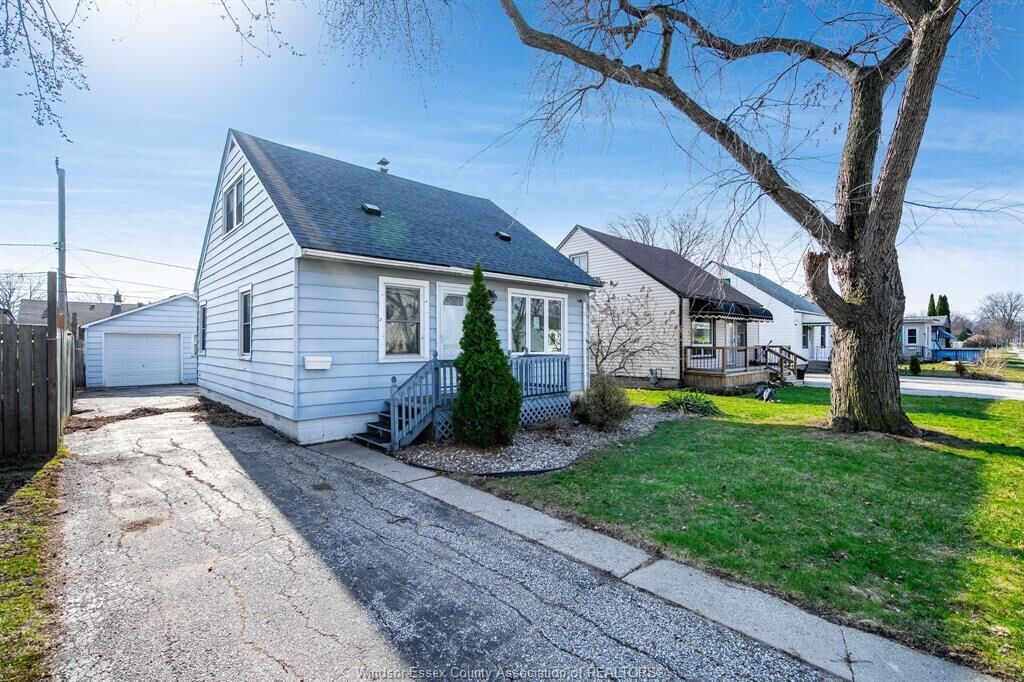 Property Photo:  3759 Whitney  ON N9C 2C5 