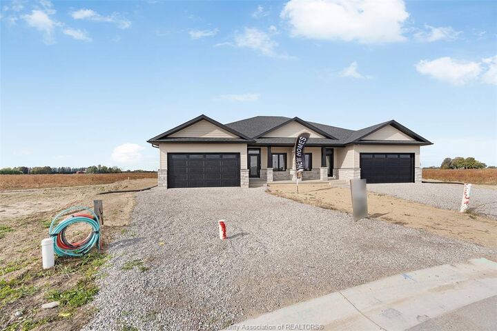 Property Photo: 200 Worthington Court ON N7L 0G7