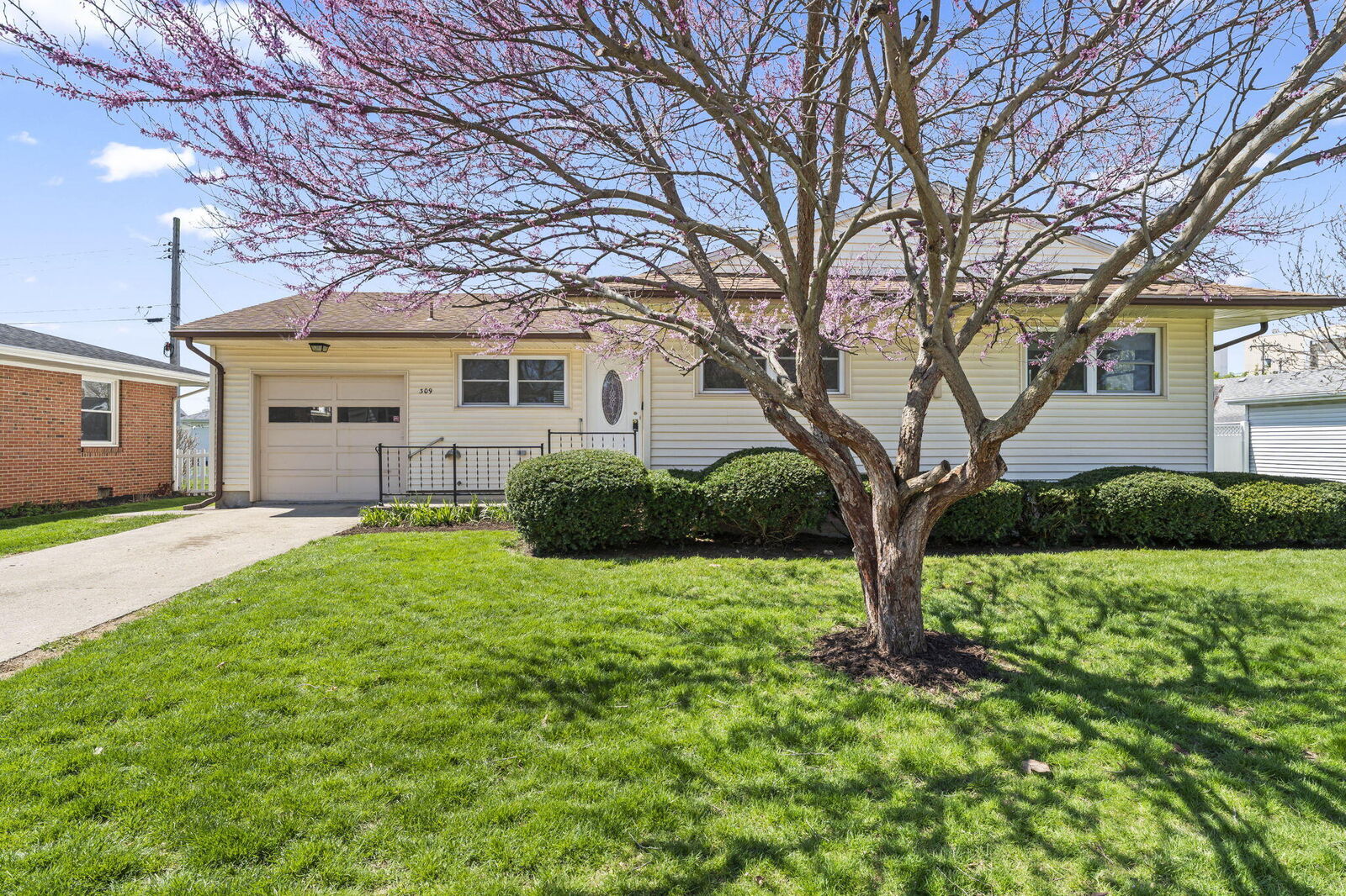 Property Photo:  309 Ullery Drive  OH 45318 