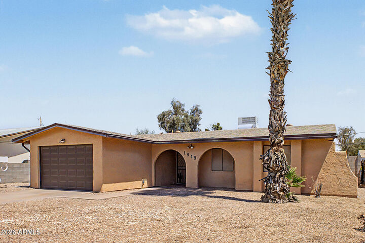 Property Photo: 1919 S Plaza Drive AZ 85120