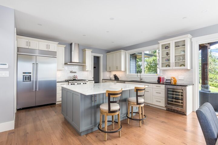 Property Photo: 300 Furry Creek Drive 1 BC V8B 1A3